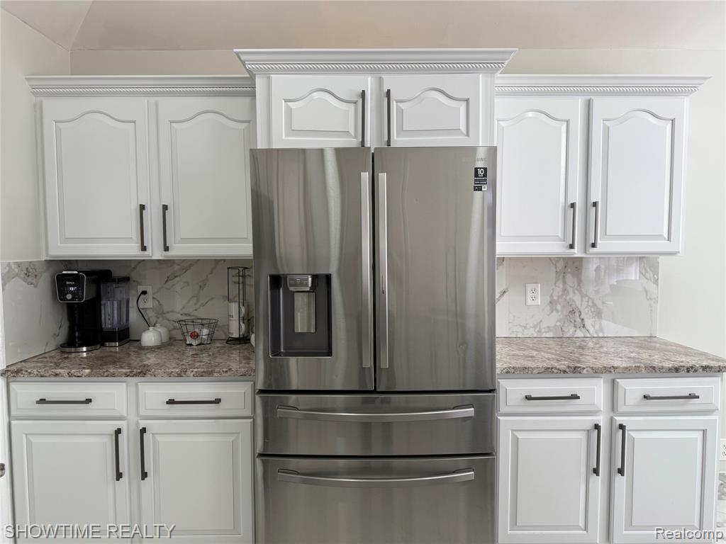 21523 Mackenzie Drive, Macomb, MI 48044 — Photo 13