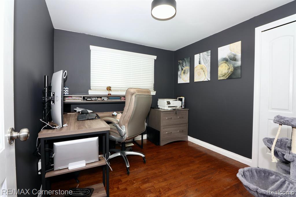 692 EASLEY Drive, Westland, MI 48186 — Photo 14