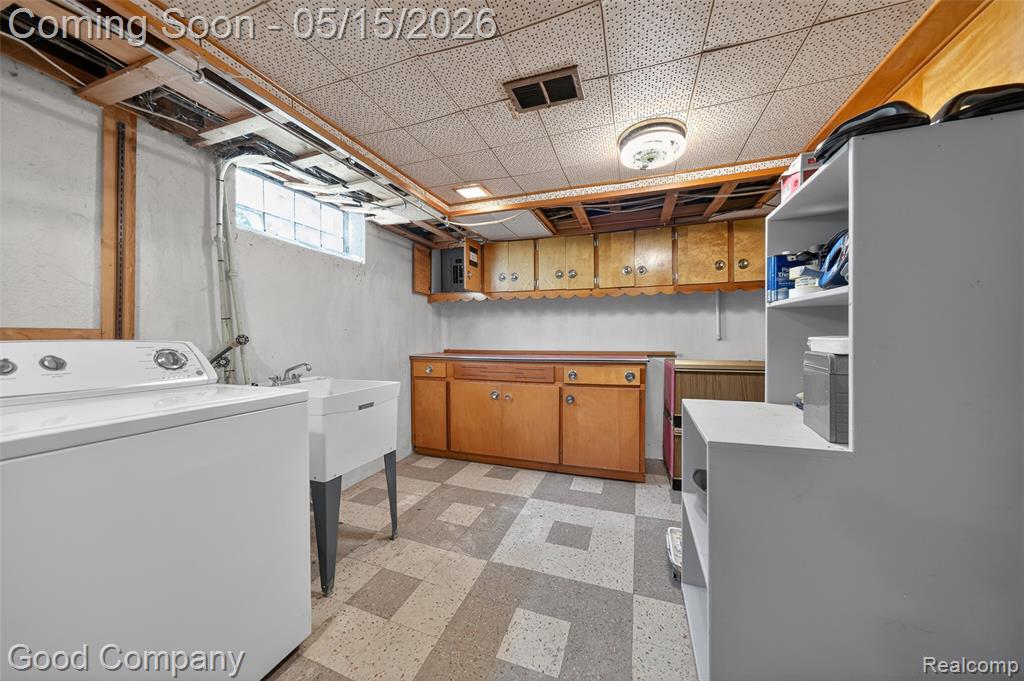 28303 Diesing Drive, Madison Heights, MI 48071 — Photo 18