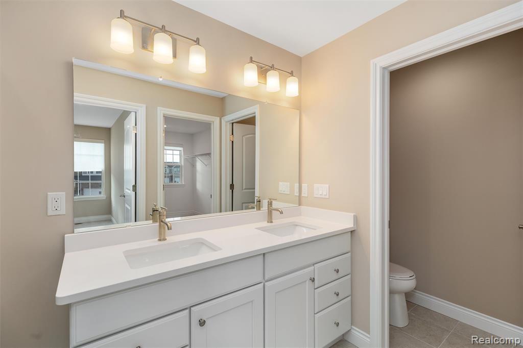 811 Balmoral Ln, Troy, MI 48085 — Photo 24
