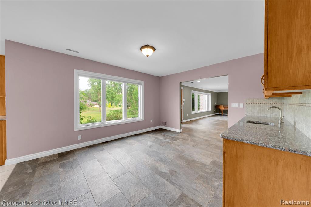 6663 Bloomfield Lane, West Bloomfield, MI — Photo 5