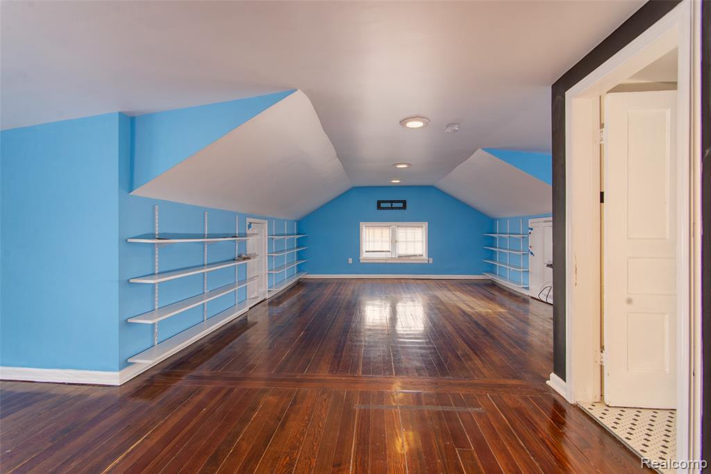 22 Edison Street, Detroit, MI 48202 — Photo 35