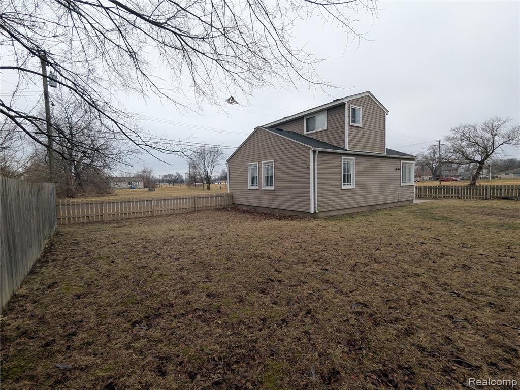 4115 Wayland Court, Inkster, MI 48141 — Photo 4