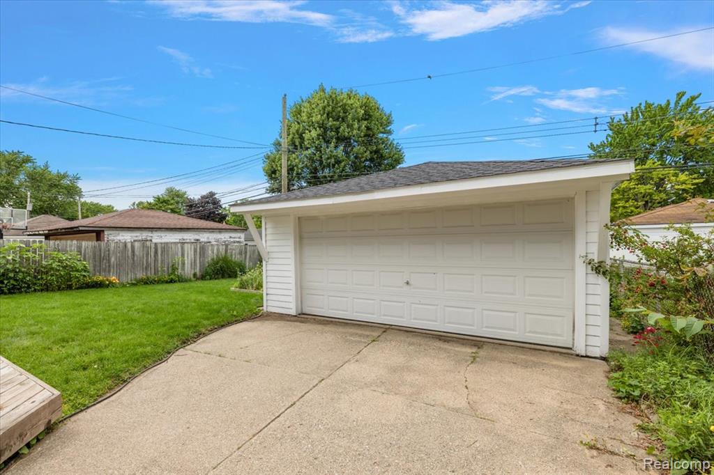 1271 Beaupre Avenue, Madison Heights, MI 48071 — Photo 45