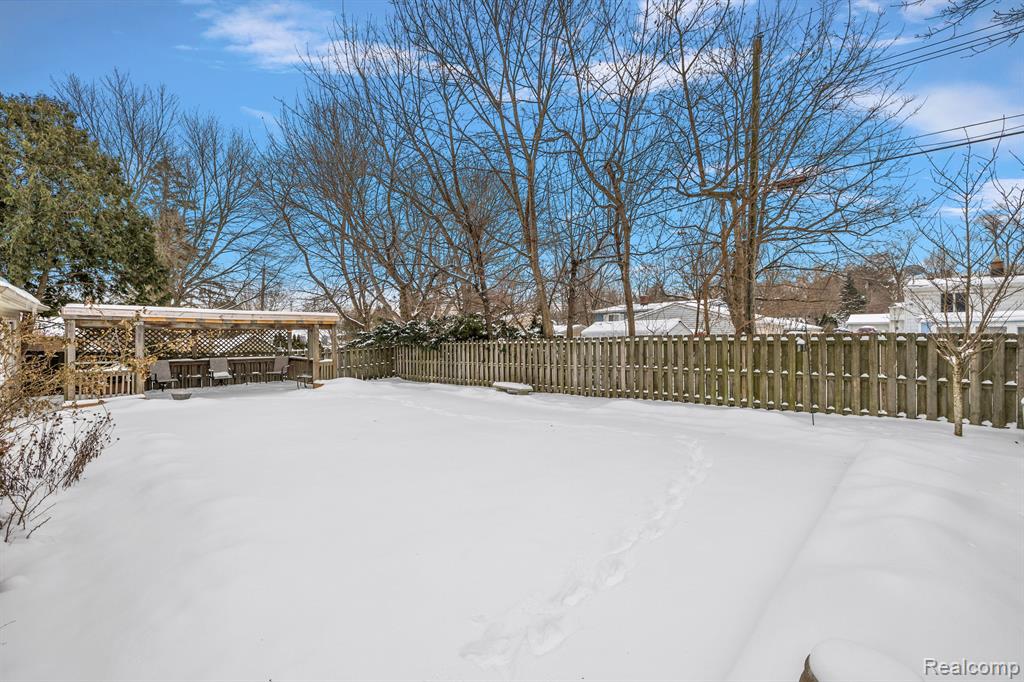813 ABBEY Lane, Milford, MI 48381 — Photo 45