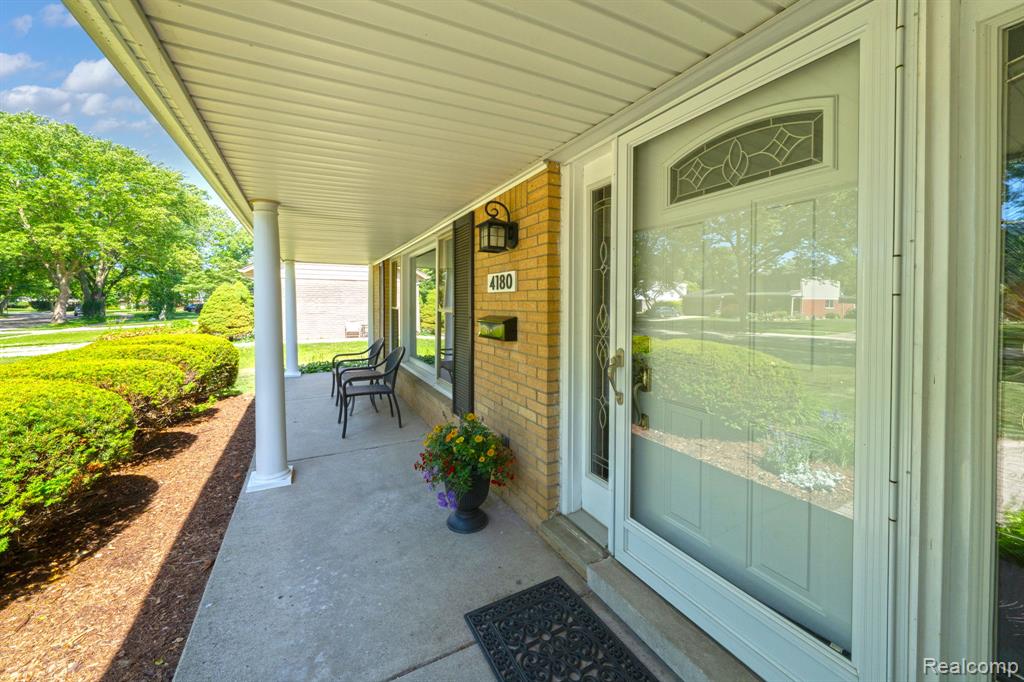 4180 Allegheny Drive, Troy, MI 48085 — Photo 9