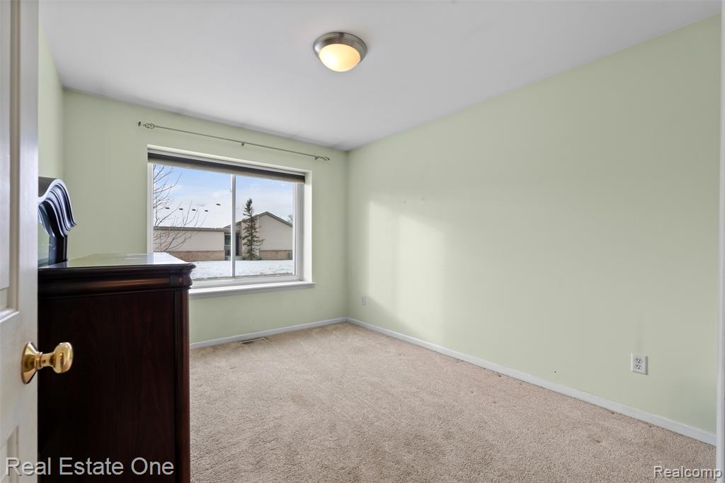 53244 Glen Oak Drive, Chesterfield, MI, 00000