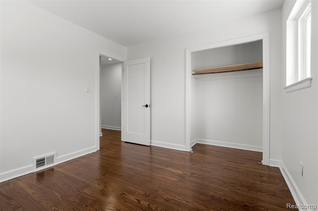 8932 Wormer, Redford, MI 48239 — Photo 25