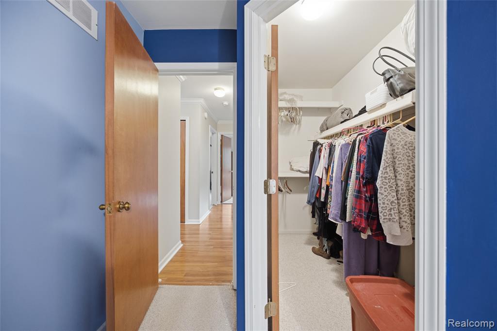 53071 Gregory Drive, Macomb, MI 48042 — Photo 16