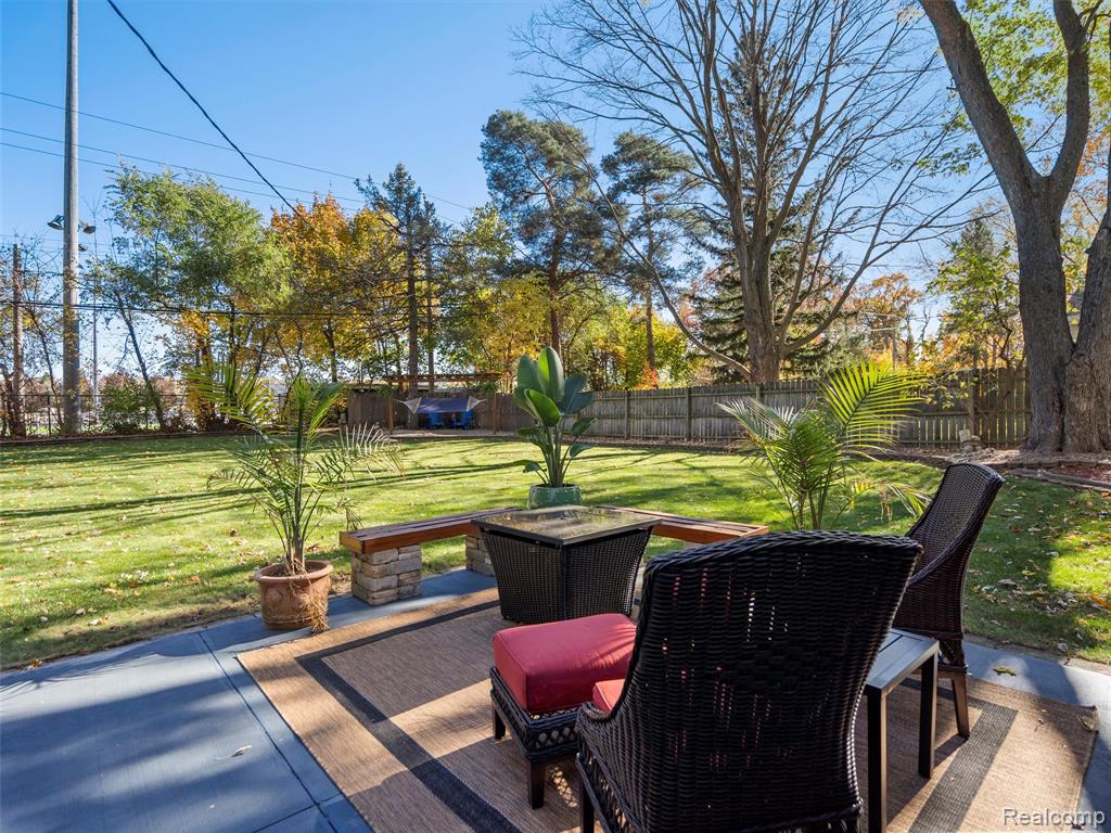 6410 Paramus, Clarkston, MI — Photo 32