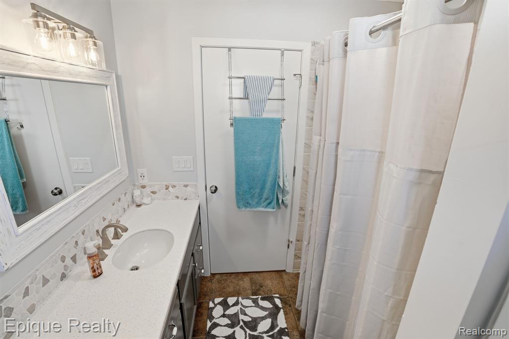 9269 Northwind Drive, Zeeland, MI 49464 — Photo 13