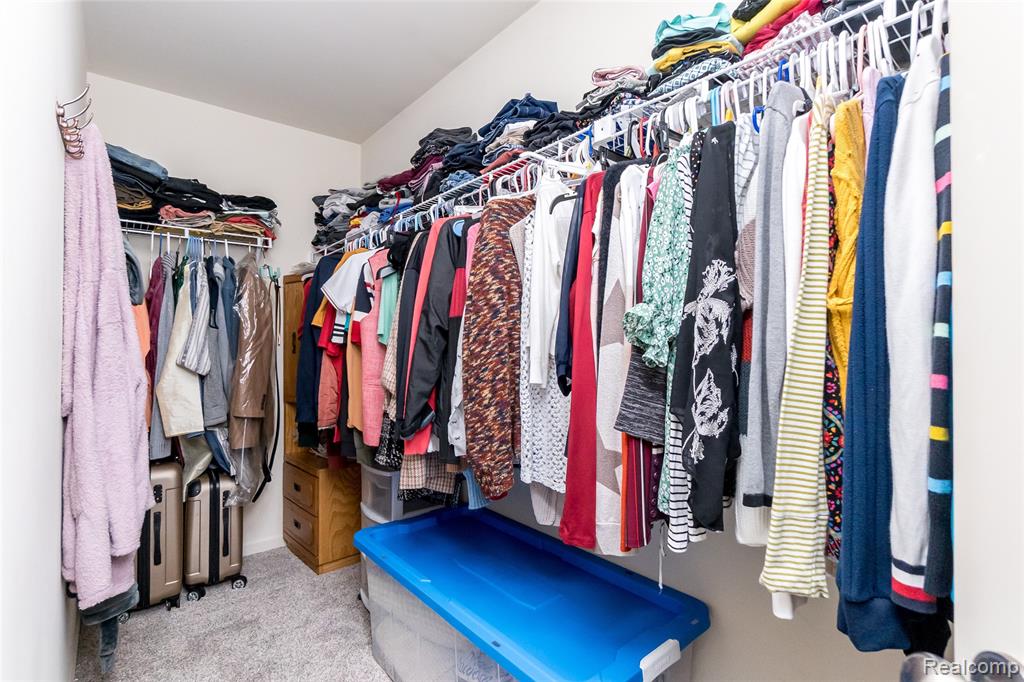51224 Luke Lane, Novi, MI — Photo 33