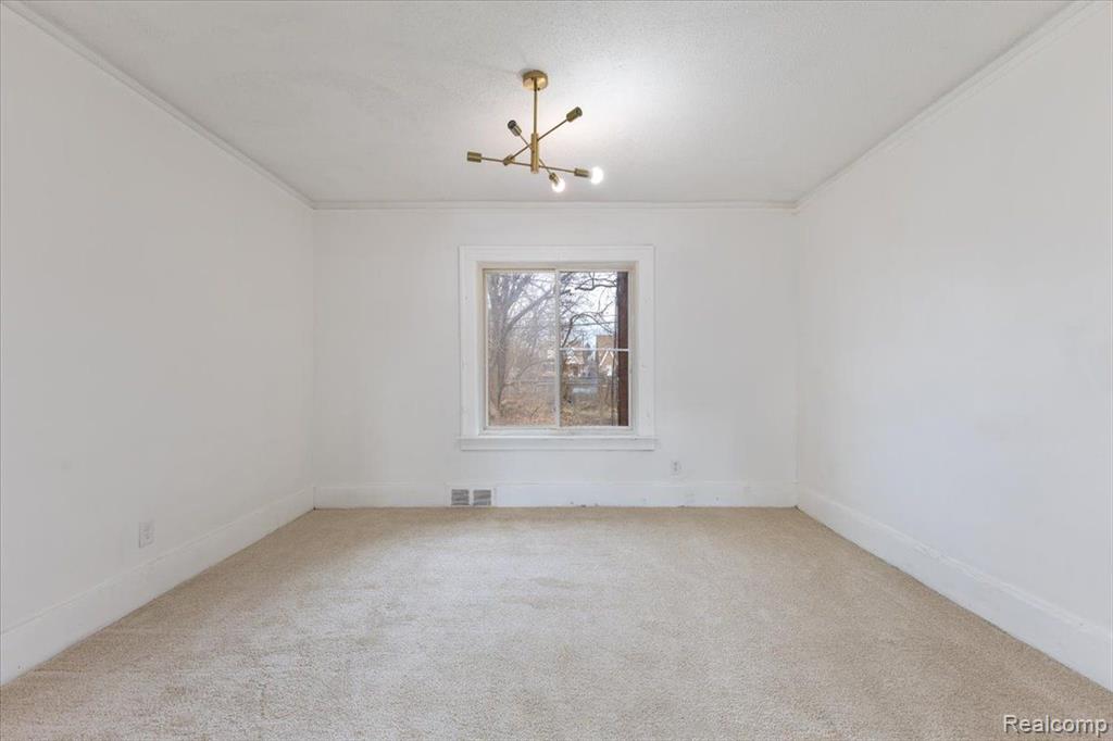 7525 E ROBINWOOD Street, Detroit, MI 48234 — Photo 10