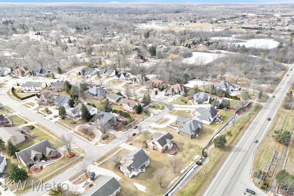 6250 STONEBRIDGE, West Bloomfield, MI — Photo 38