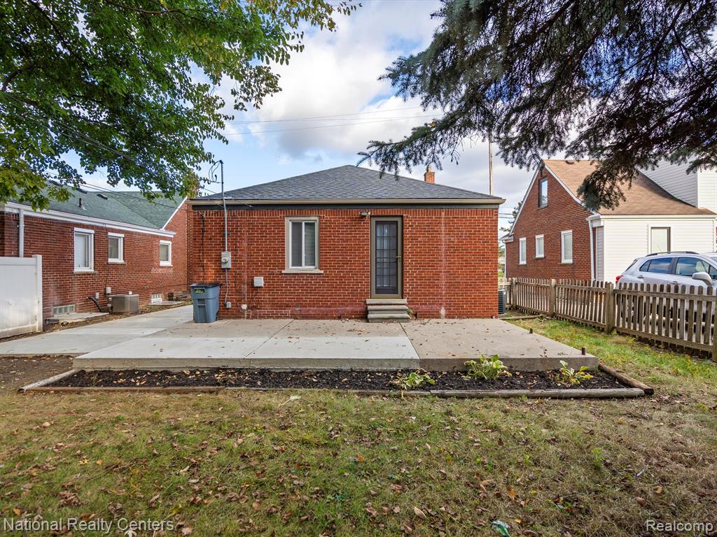 497 COOLIDGE Road, Birmingham, MI 48009 — Photo 28