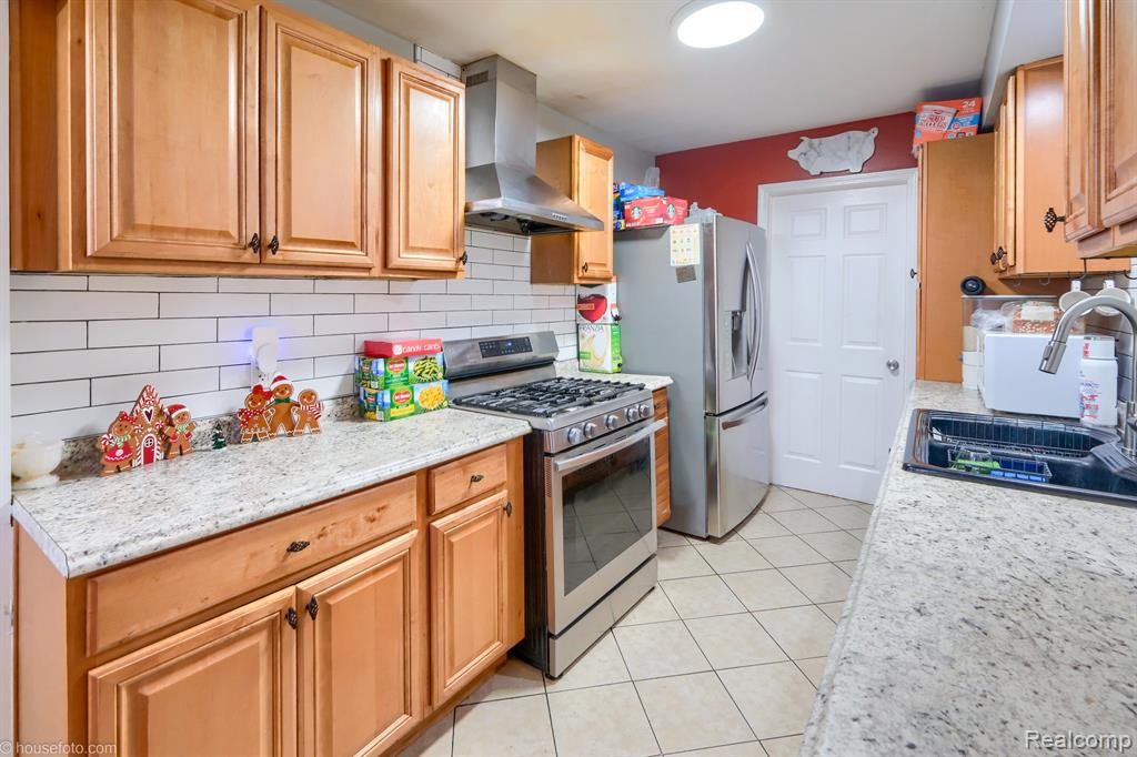 730 Stirling Street, Pontiac, MI 48340 — Photo 14