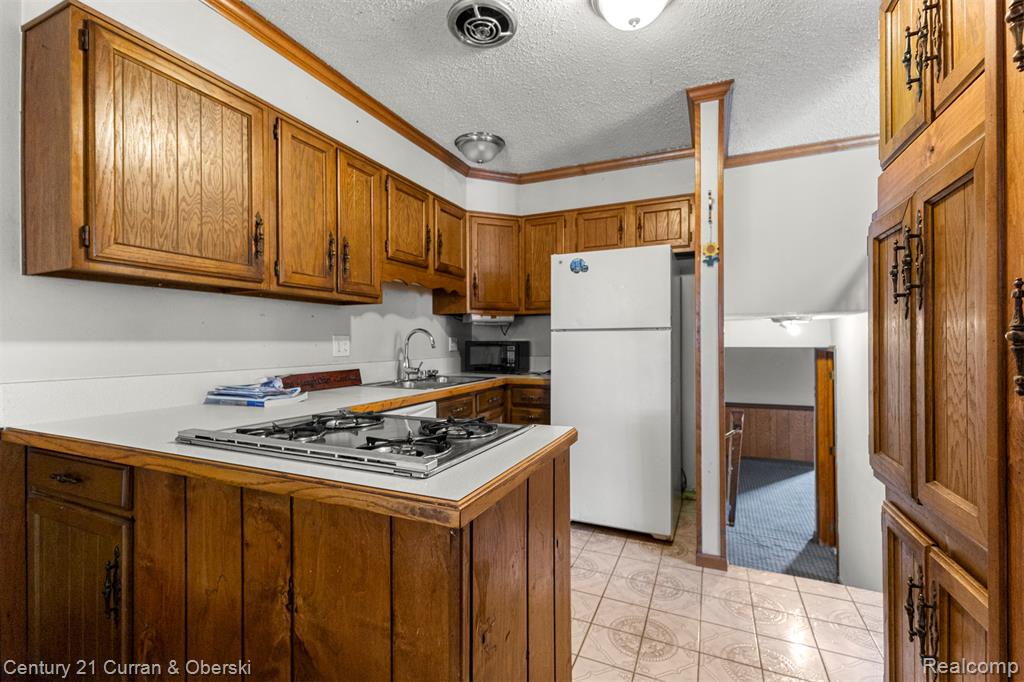 8319 Ziegler Street, Taylor, MI 48180 — Photo 7
