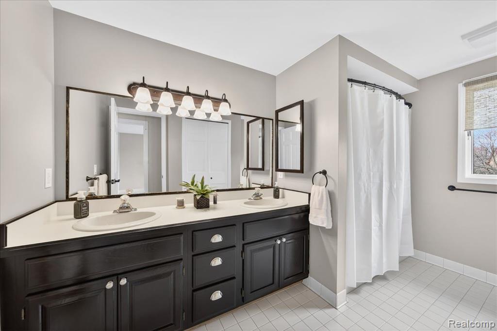6595 Deer Ridge Drive, Clarkston, MI 48348 — Photo 19