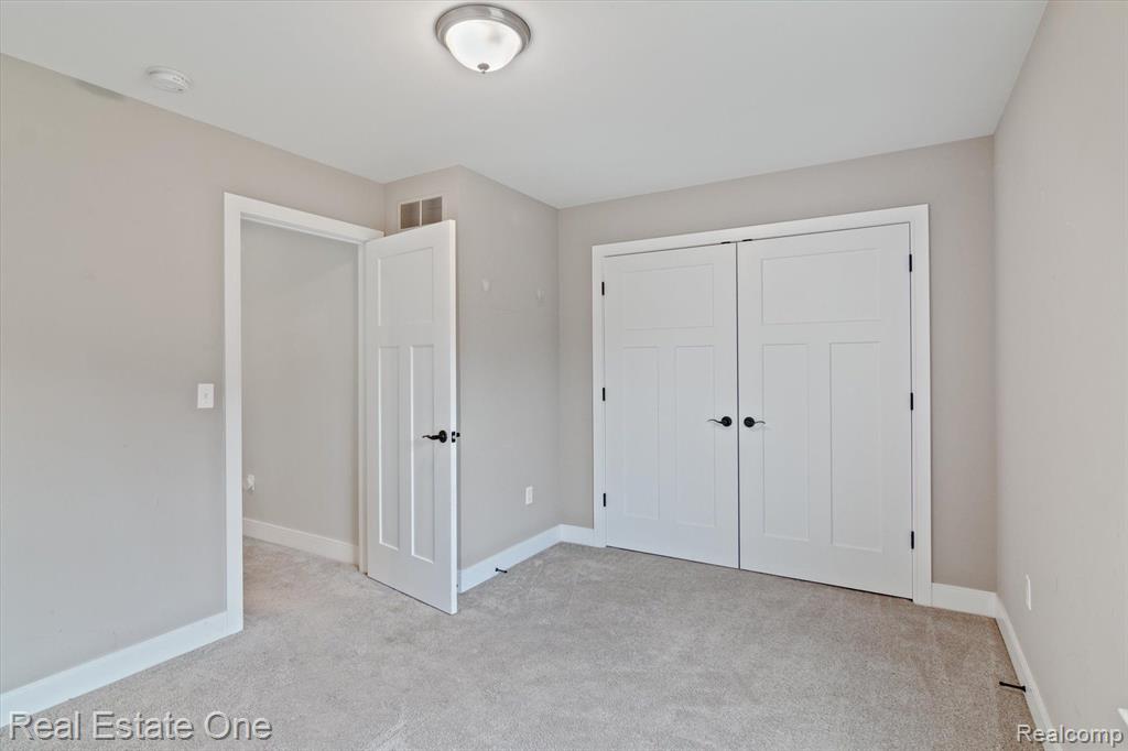 603 BRAXWOOD Place, Milford, MI 48381 — Photo 36