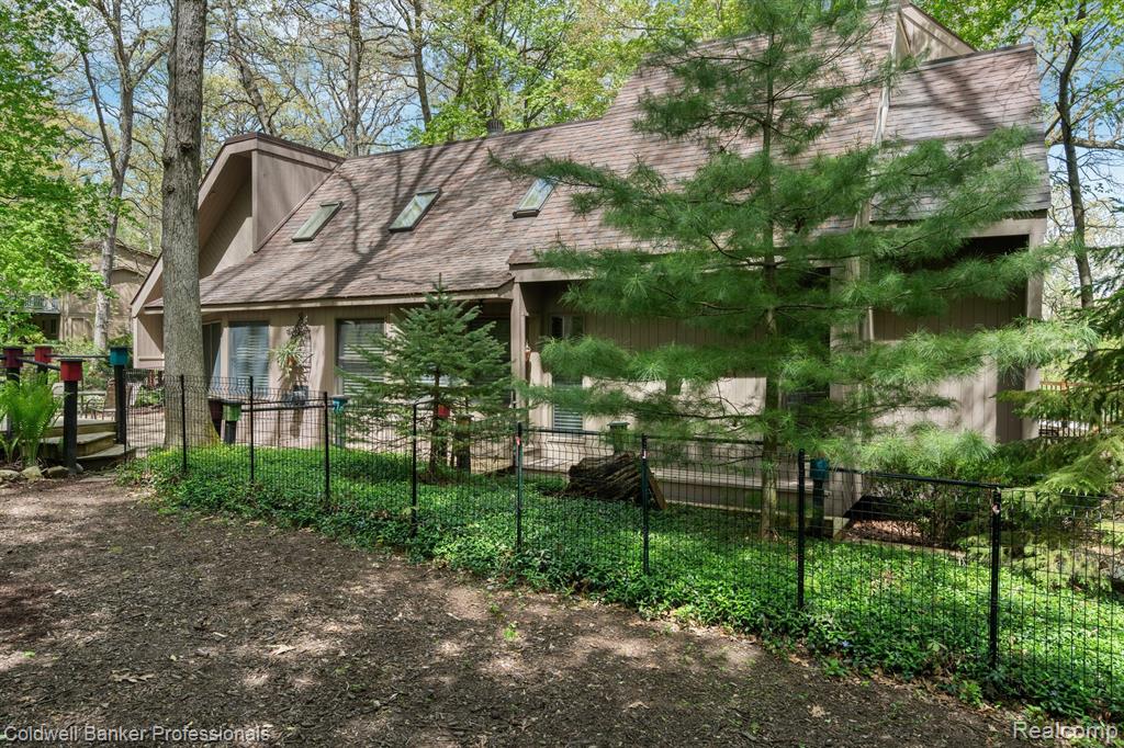 4943 CANYON OAKS Drive, Brighton, MI 48114 — Photo 50