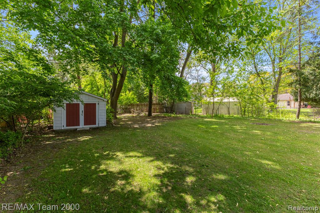 27143 Westland Road, Redford, MI 48240 — Photo 35