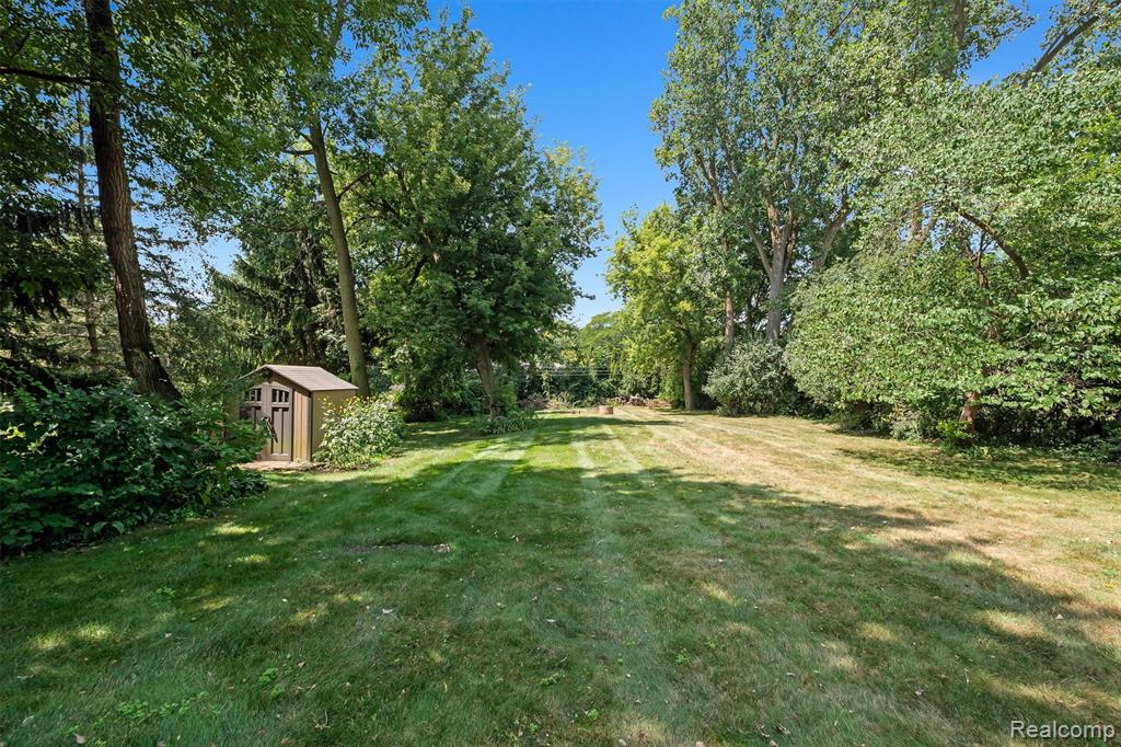 41855 Brentwood Drive, Plymouth, MI 48170 — Photo 40