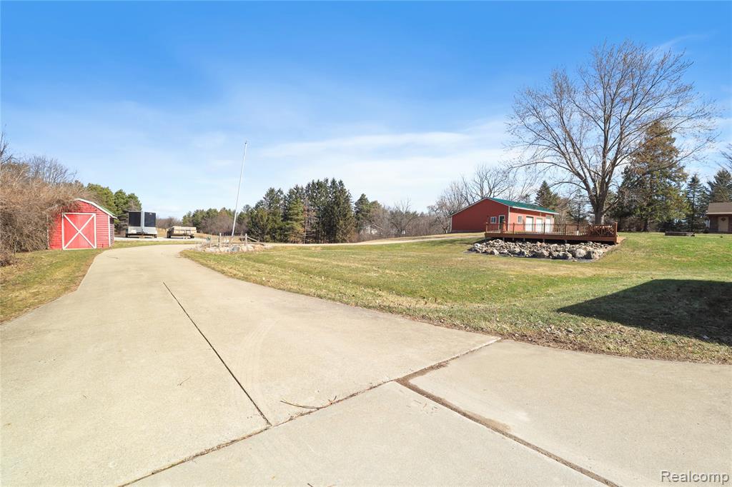 7163 Burpee Road, Grand Blanc, MI 48439 — Photo 45