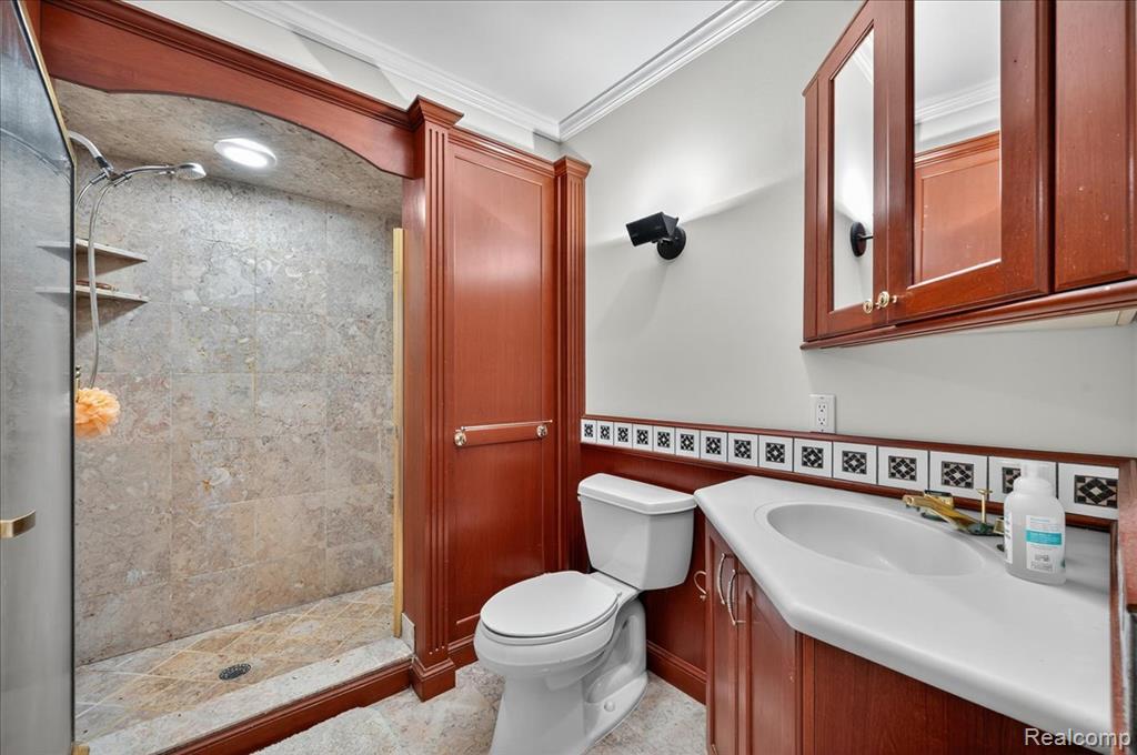 4815 Mill Creek Court, Rochester, MI 48306 — Photo 33