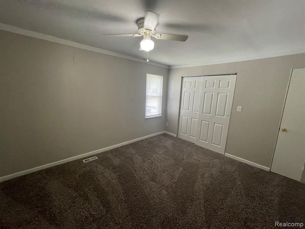 8438 ARLIS Street, Commerce Twp, MI 48382 — Photo 11