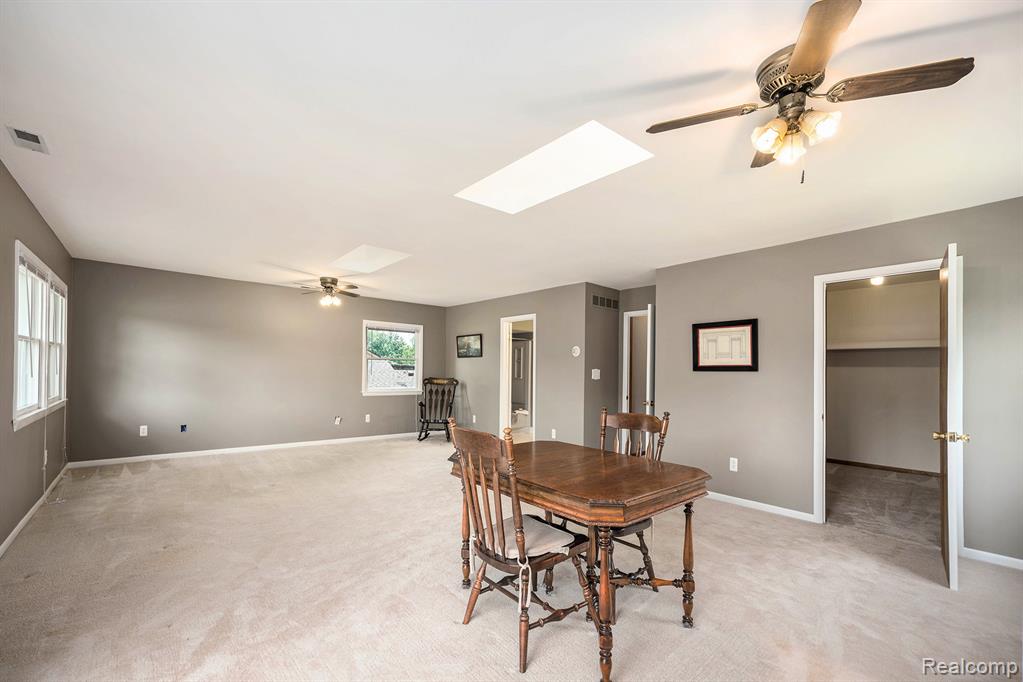 39846 Shoreline Drive, Harrison Township, MI — Photo 9