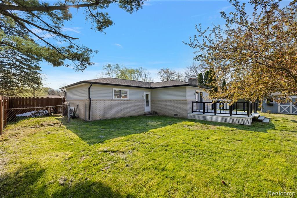 47349 Nita Drive, Utica, MI 48317 — Photo 33