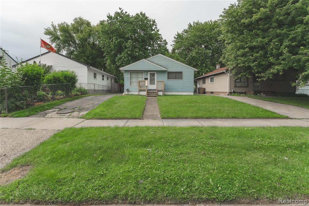 93 W Princeton Avenue, Pontiac, MI 48340 — Photo 2