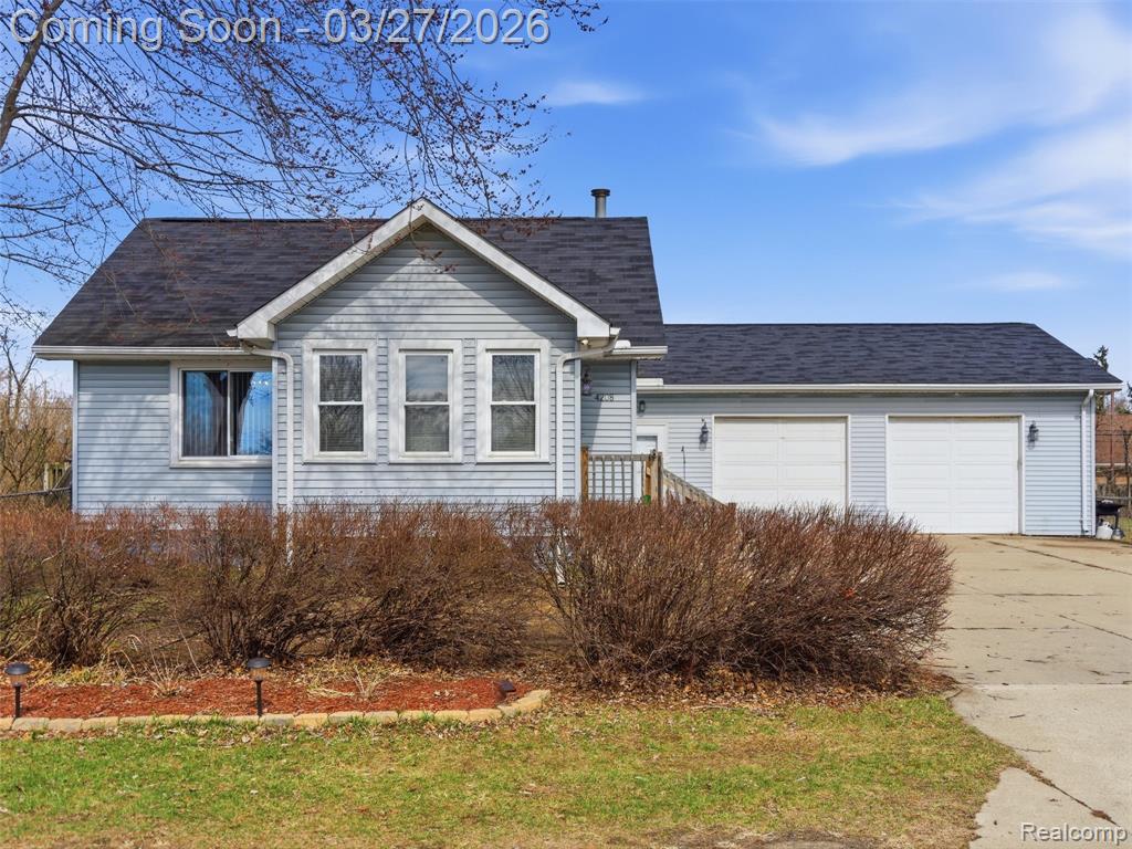 4208 Joyce Avenue, Waterford, MI 48329 — Photo 2