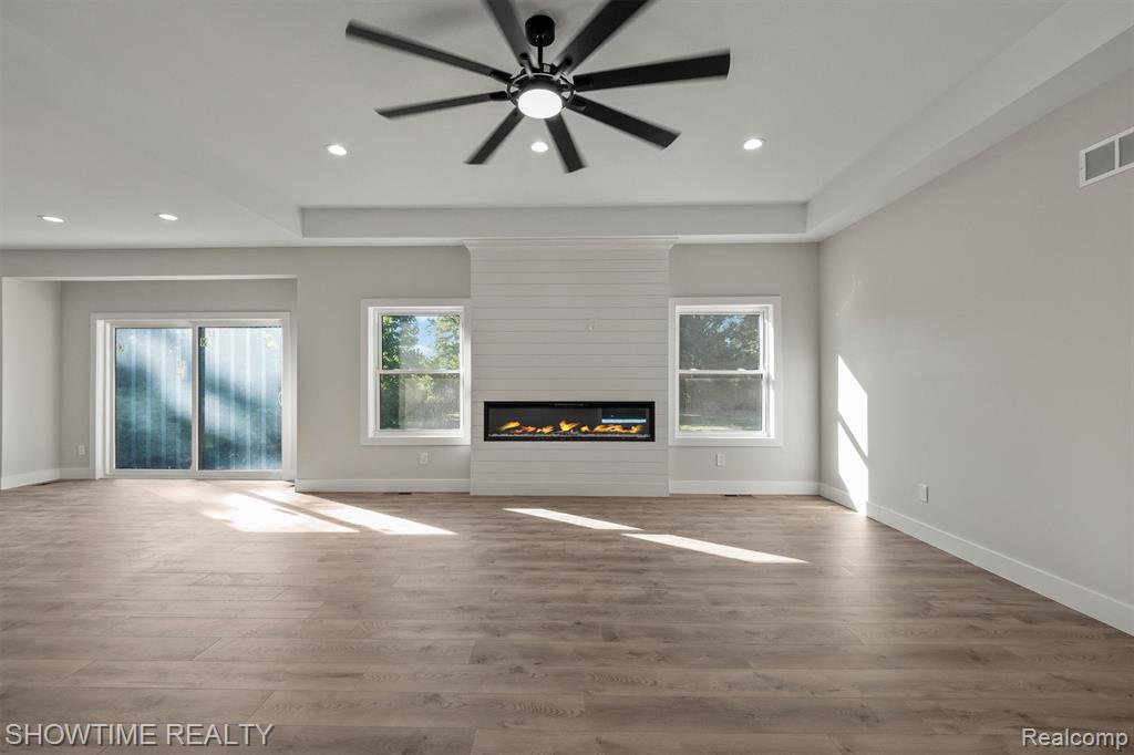 5636 Paris, Sterling Heights, MI 48310 — Photo 5