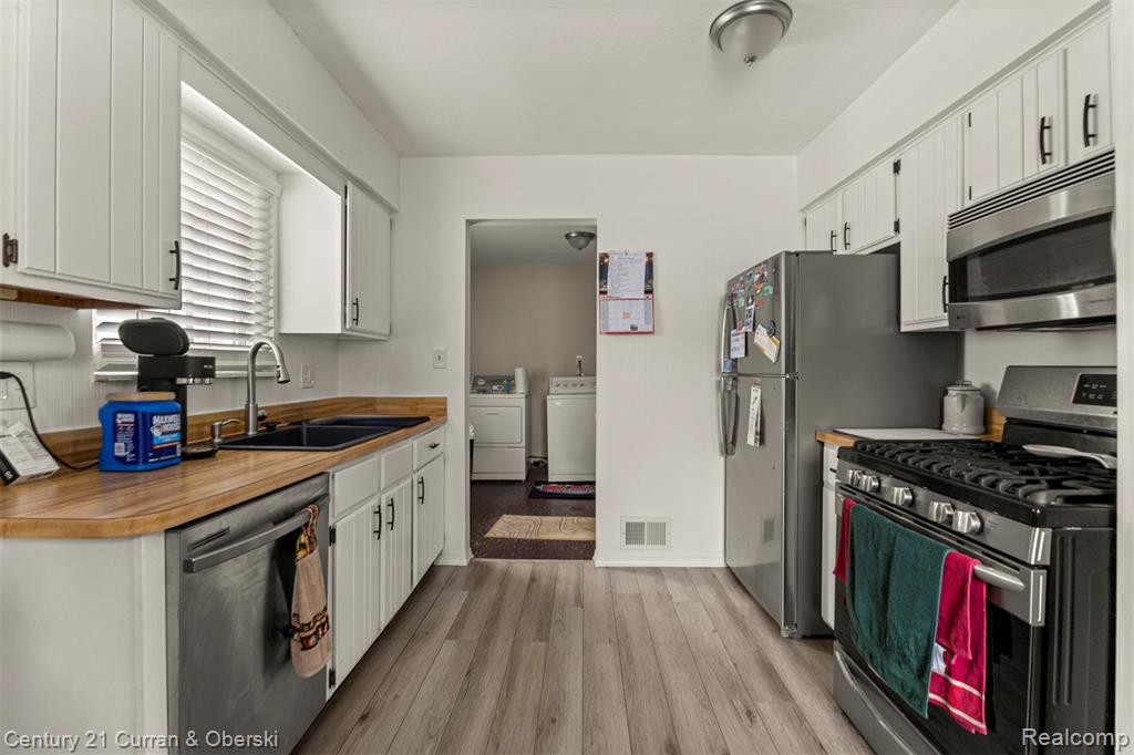 27423 Groveland Street, Madison Heights, MI 48071 — Photo 11