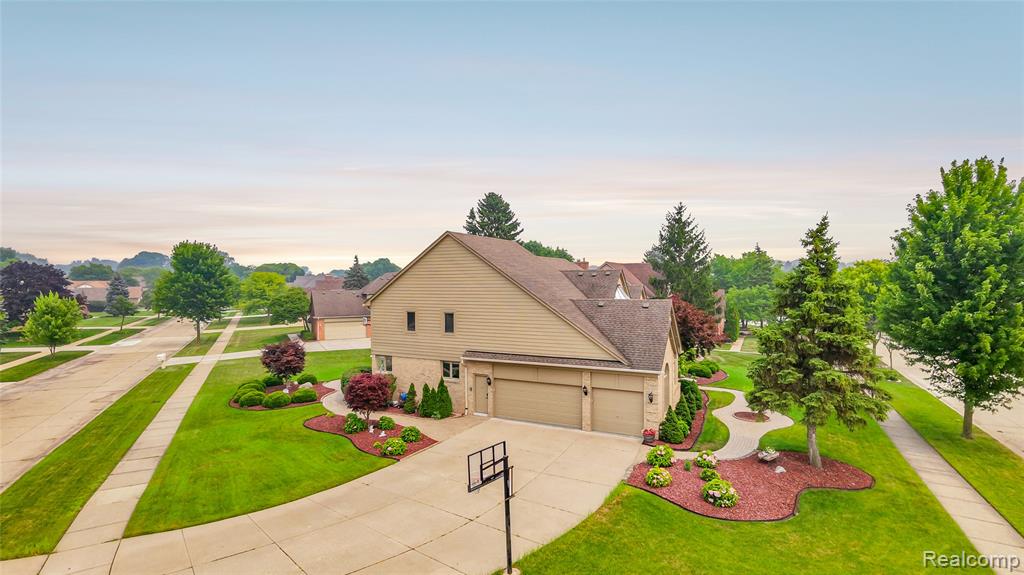 43352 Chardonnay Drive, Sterling Heights, MI 48314 — Photo 81