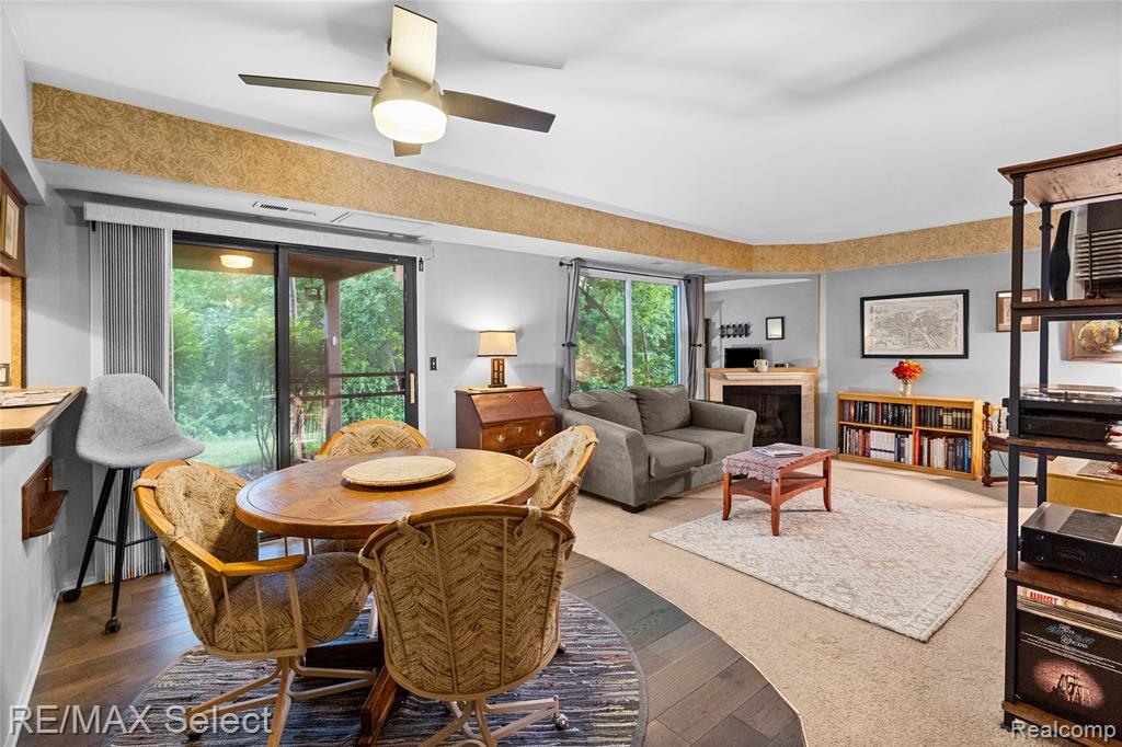 250 Briarcrest Drive, 130, Ann Arbor, MI 48104 — Photo 12