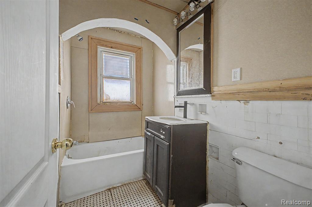 9275 Appoline Street, Detroit, MI 48228 — Photo 23