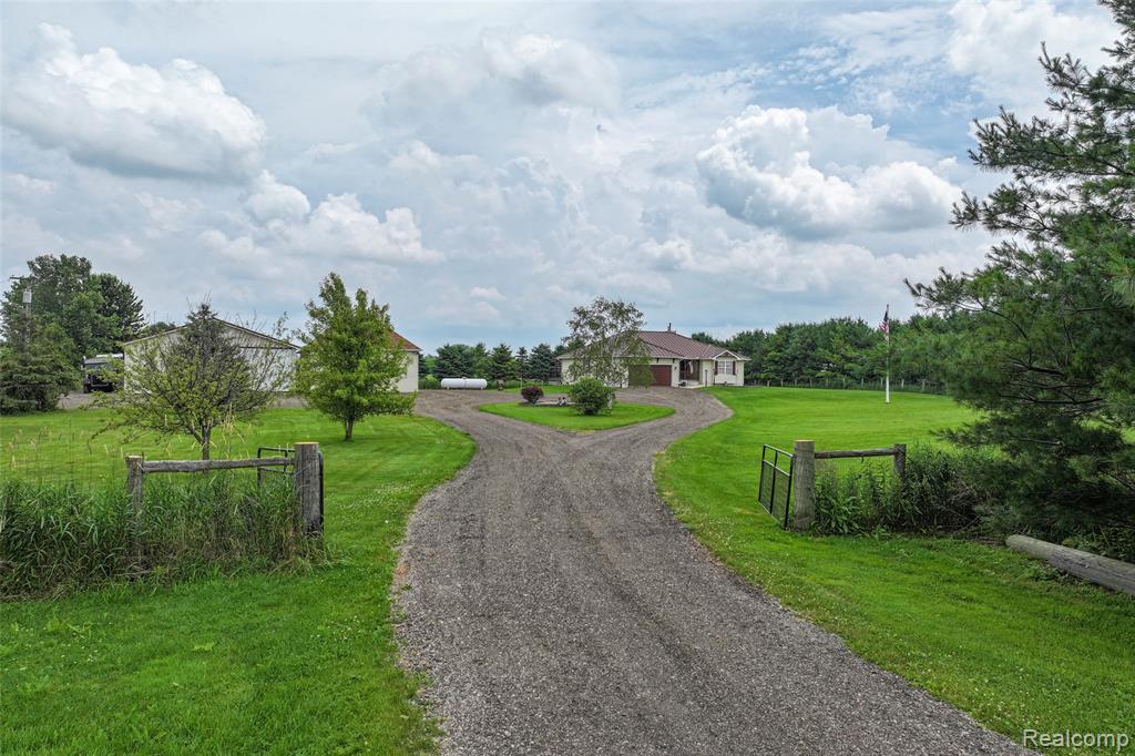 5465 Maple Valley Road, Brown, MI 48416 — Photo 29