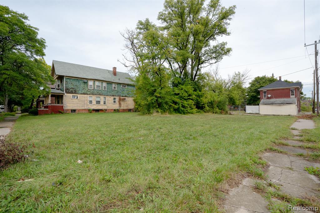 6913 Benson Street, Detroit, MI, 48207