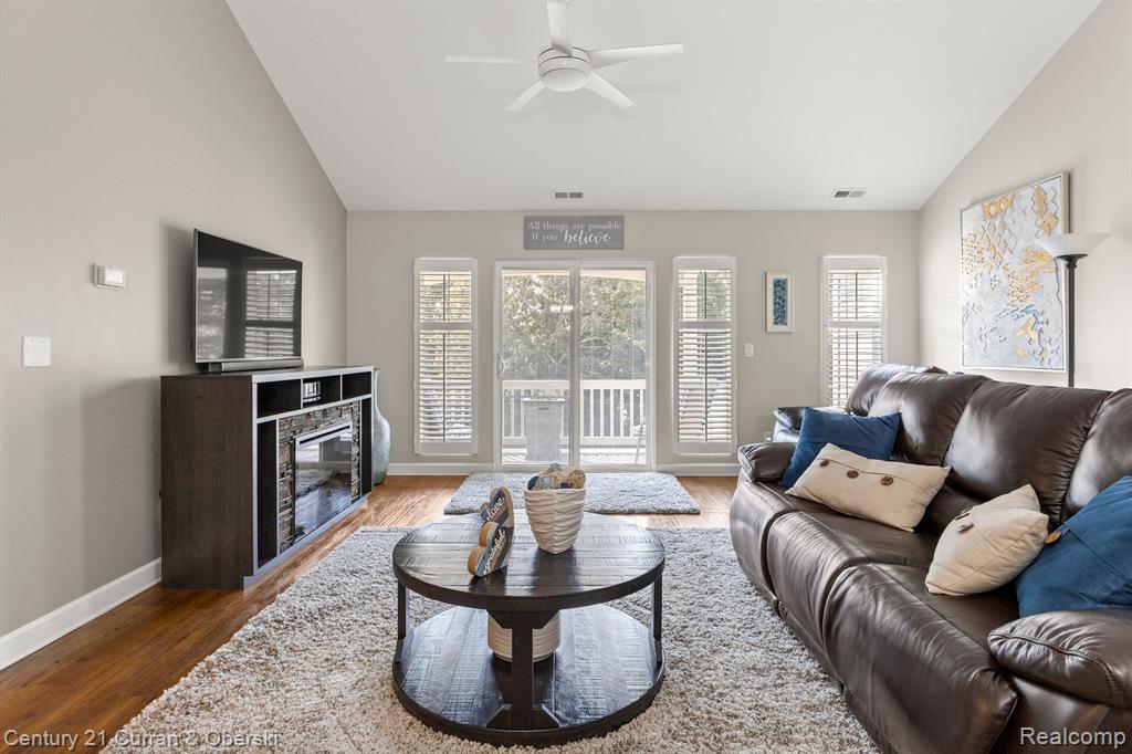 23070 FAIRLANE Boulevard, Woodhaven, MI 48183 — Photo 4