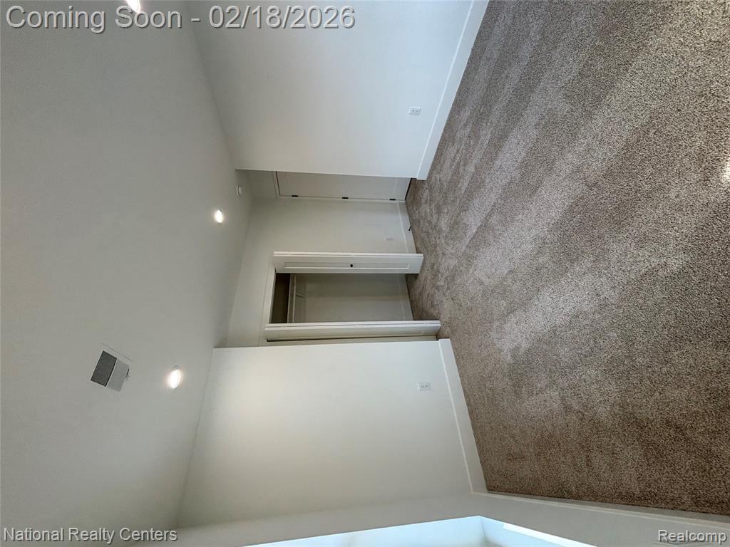 10024 Borgman Avenue, Huntington Woods, MI — Photo 23