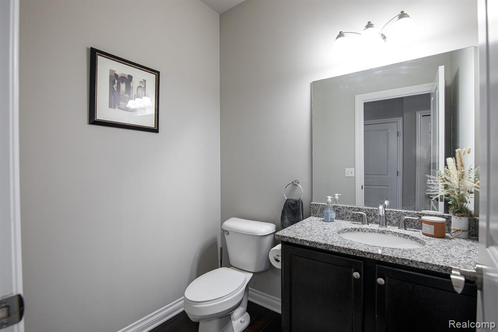 832 W BAY SHORE Drive, Oxford, MI 48371 — Photo 18