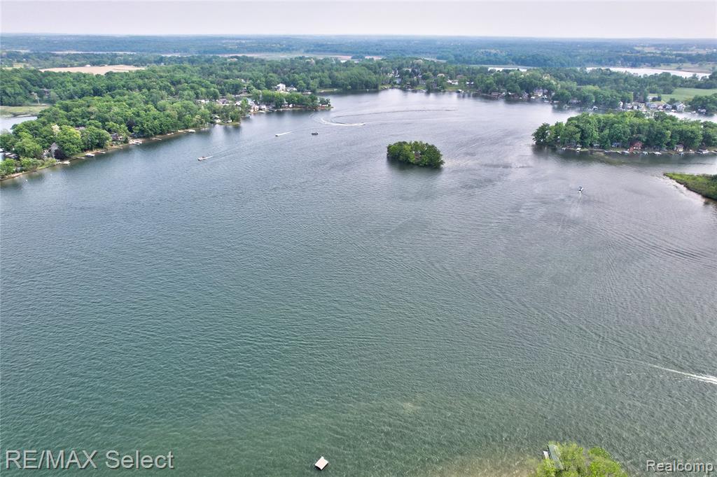 7457 Haviland Beach Drive, Linden, MI 48451 — Photo 23