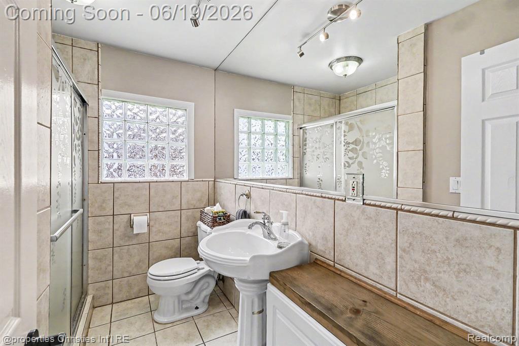 9567 Susin Lane, Clarkston, MI 48348 — Photo 27