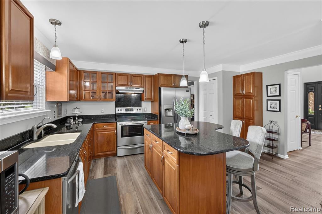 2333 Sandlewood Drive, White Lake, MI 48383 — Photo 18