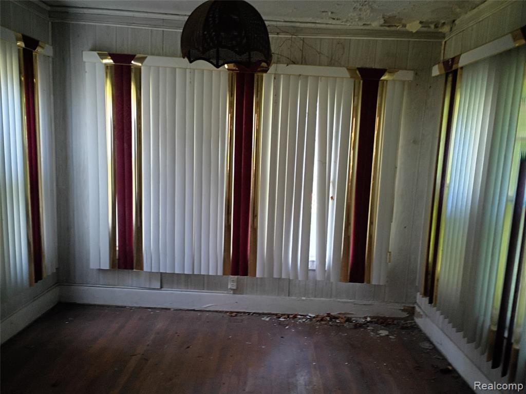 670 Chalmers Street, Detroit, MI 48215 — Photo 8