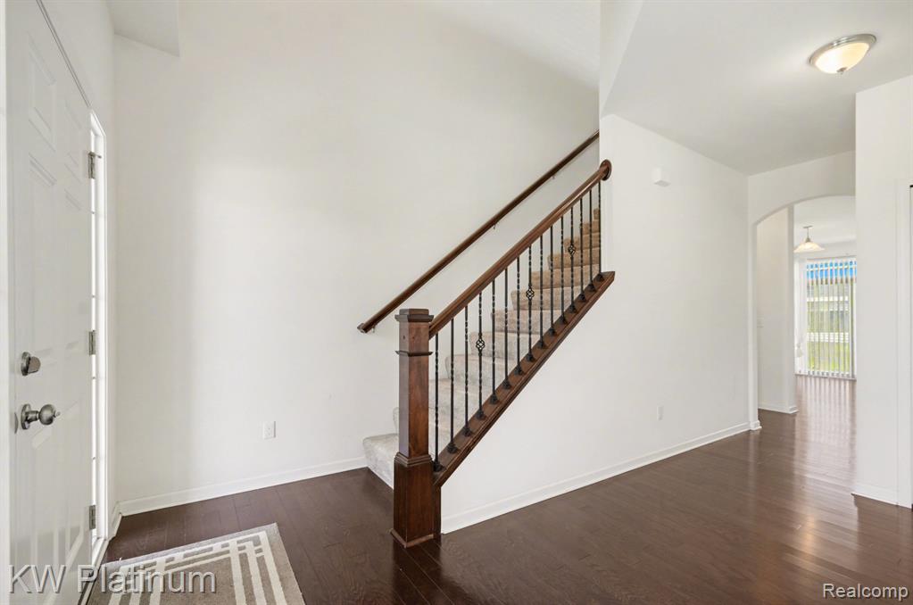 55321 Demaret Drive, Macomb, MI 48042 — Photo 21