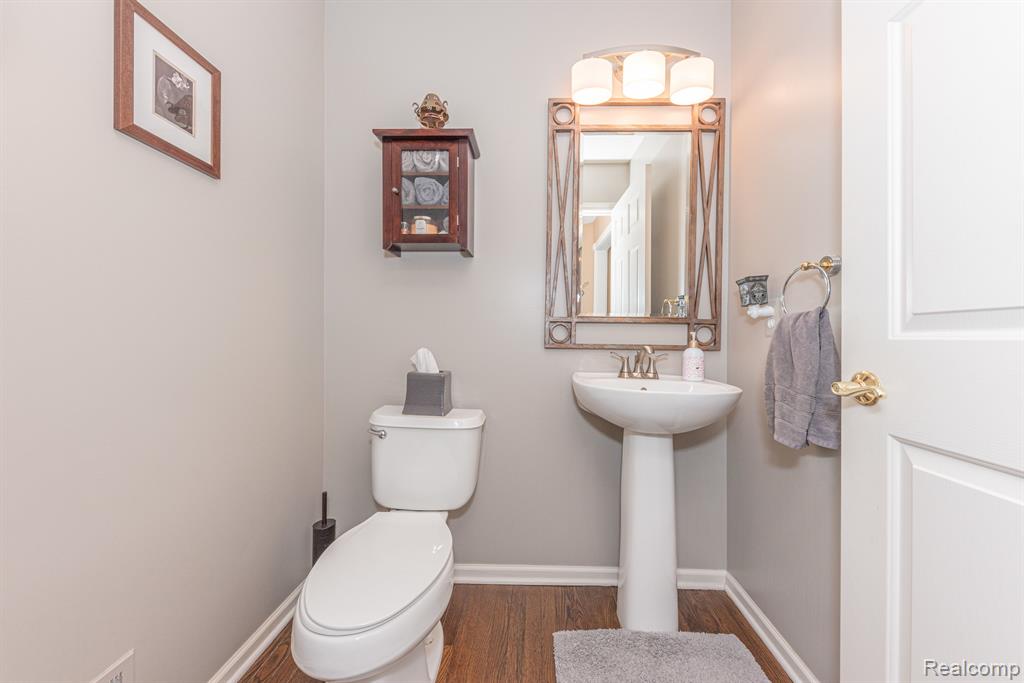 46551 SCOTIA, Canton, MI 48187 — Photo 12