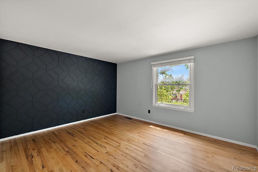 754 W Baker Avenue, Commerce Twp, MI — Photo 19